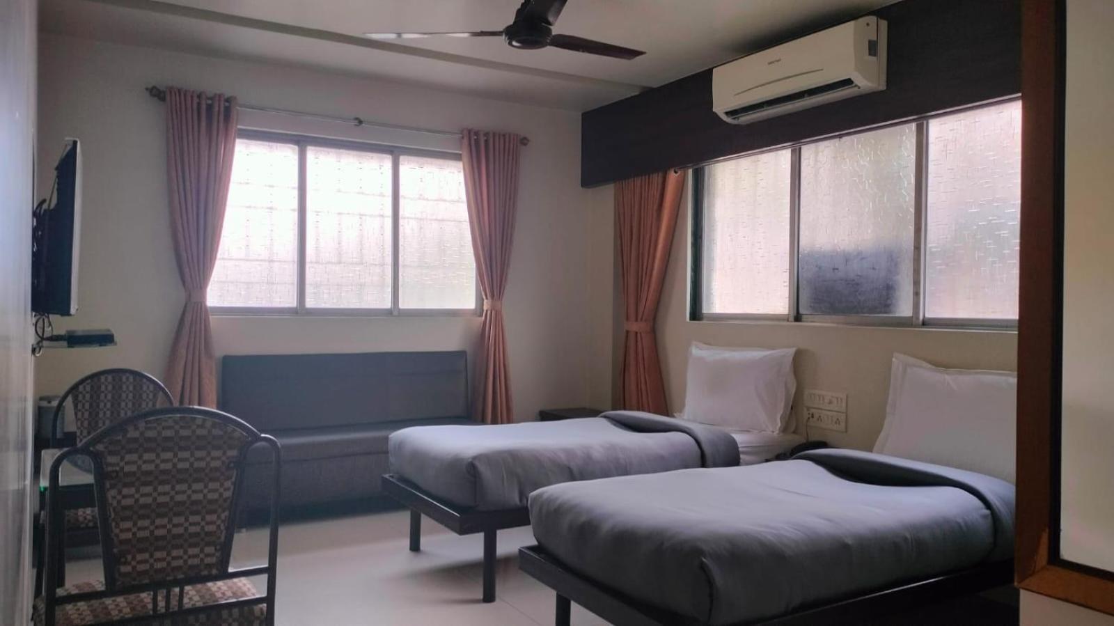 Hotel Sai Nidhi Executive-Mindspace Airoli Νάβι Μουμπάι Εξωτερικό φωτογραφία